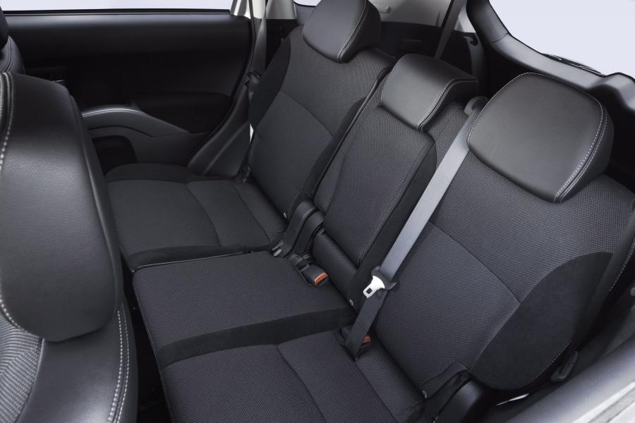  Mitsubishi Outlander 2010 года  (фото 6 из 28)